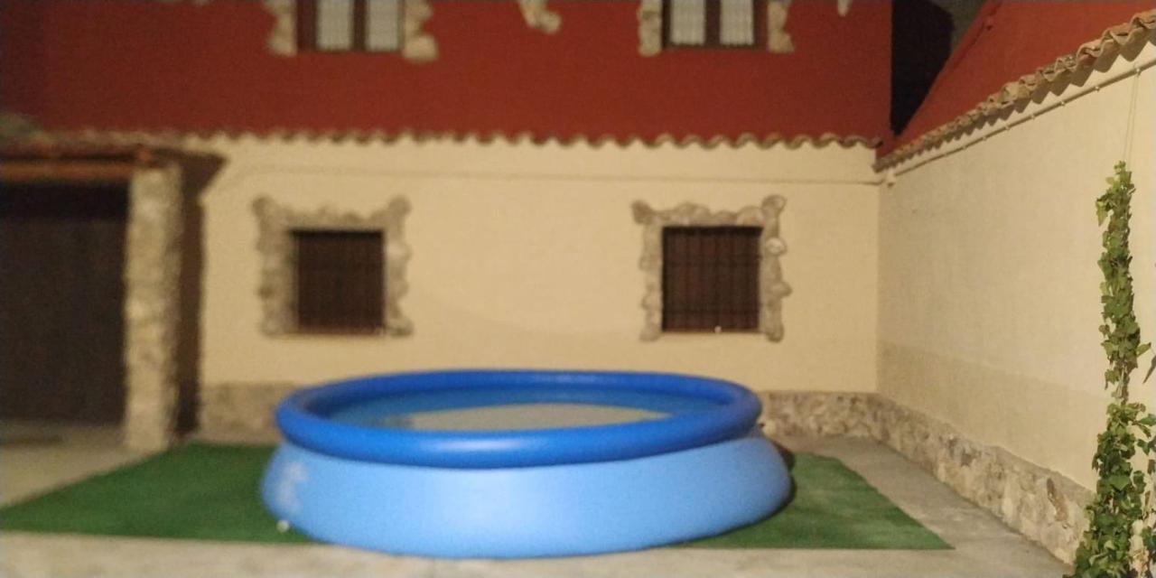 Casas La Muralla De Bodegas Marcos * Peñafiel