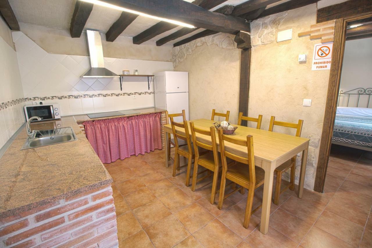 Casas La Muralla De Bodegas Marcos Holiday home Penafiel