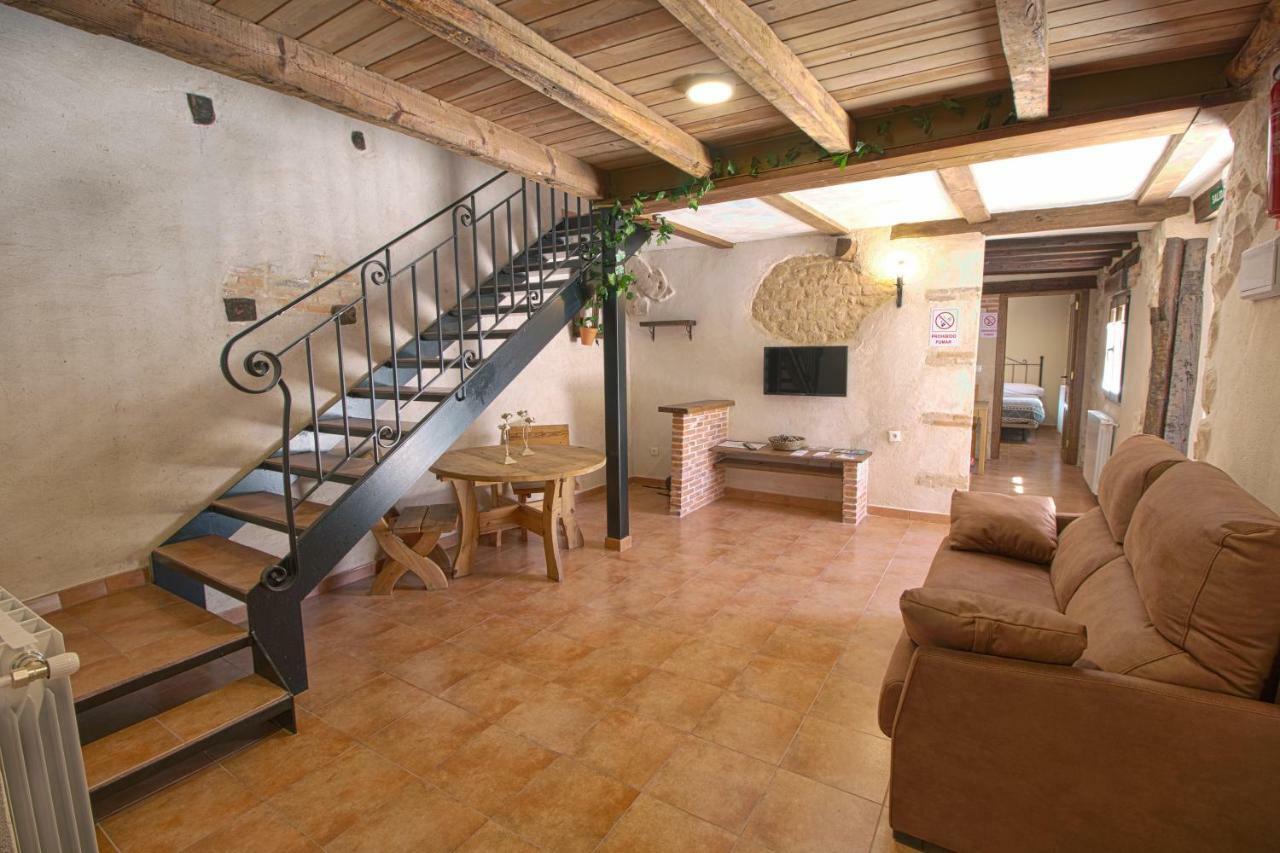 Casas La Muralla De Bodegas Marcos Holiday home Penafiel