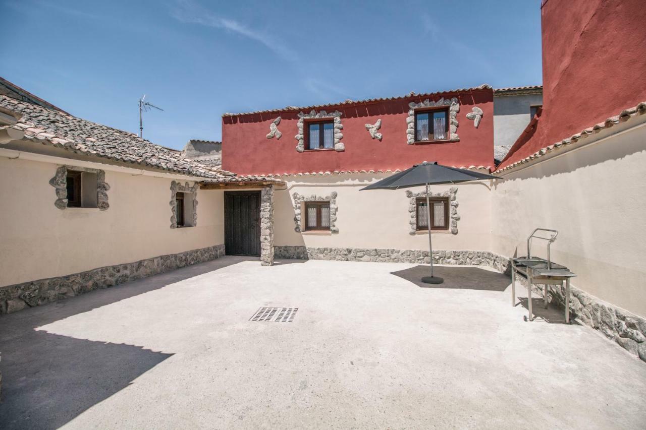Casas La Muralla De Bodegas Marcos Holiday home Penafiel
